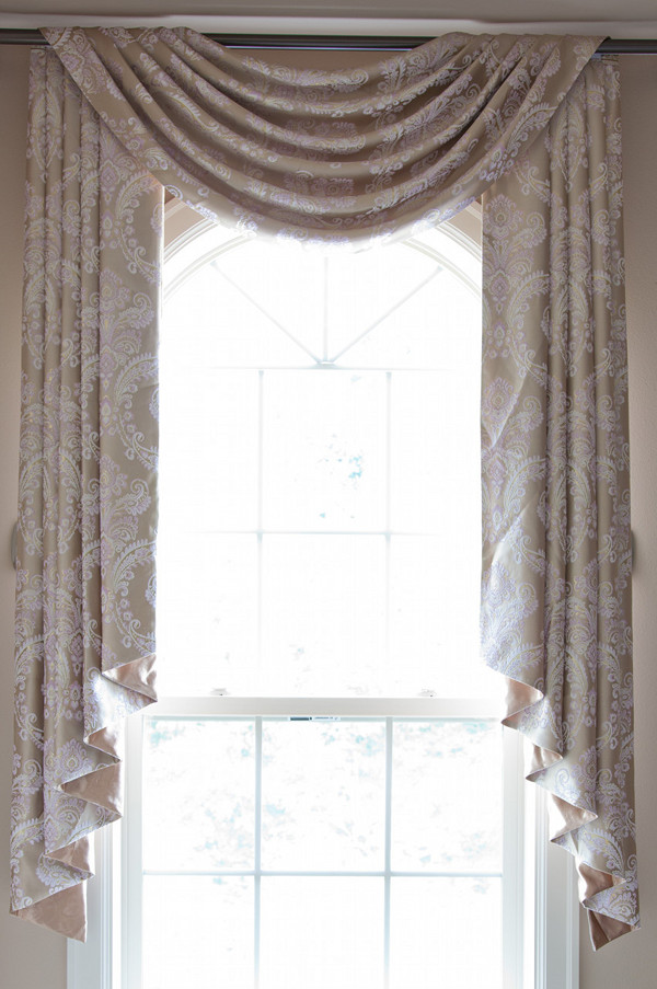 Installation Flip Pole Swag Valance